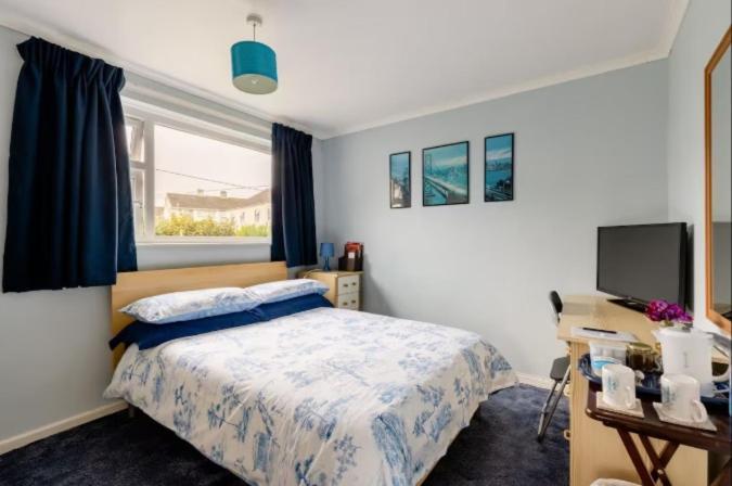 Bed & Breakfast Only - Not 24 Hour Lodging - Free Parking Truro Cornwall Exterior foto